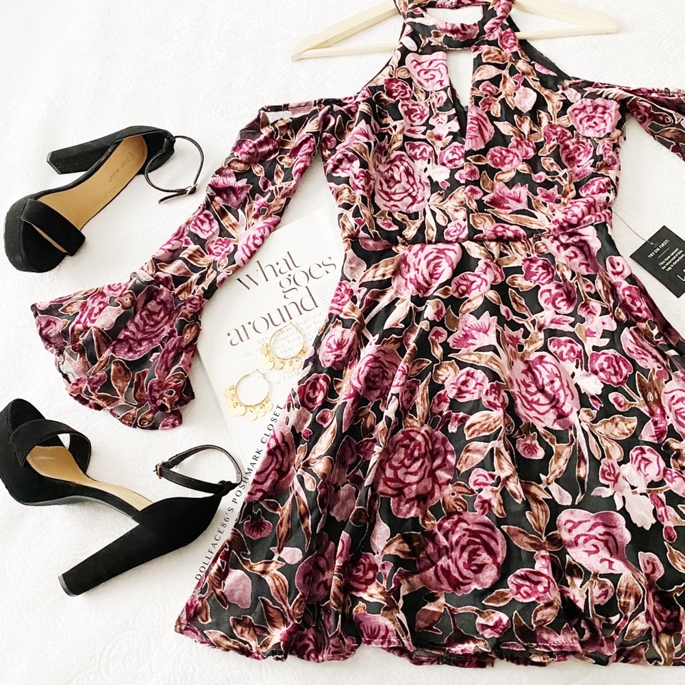 NWT Lulu’s Velvet Cold Shoulder Dress - Picture 1 of 10